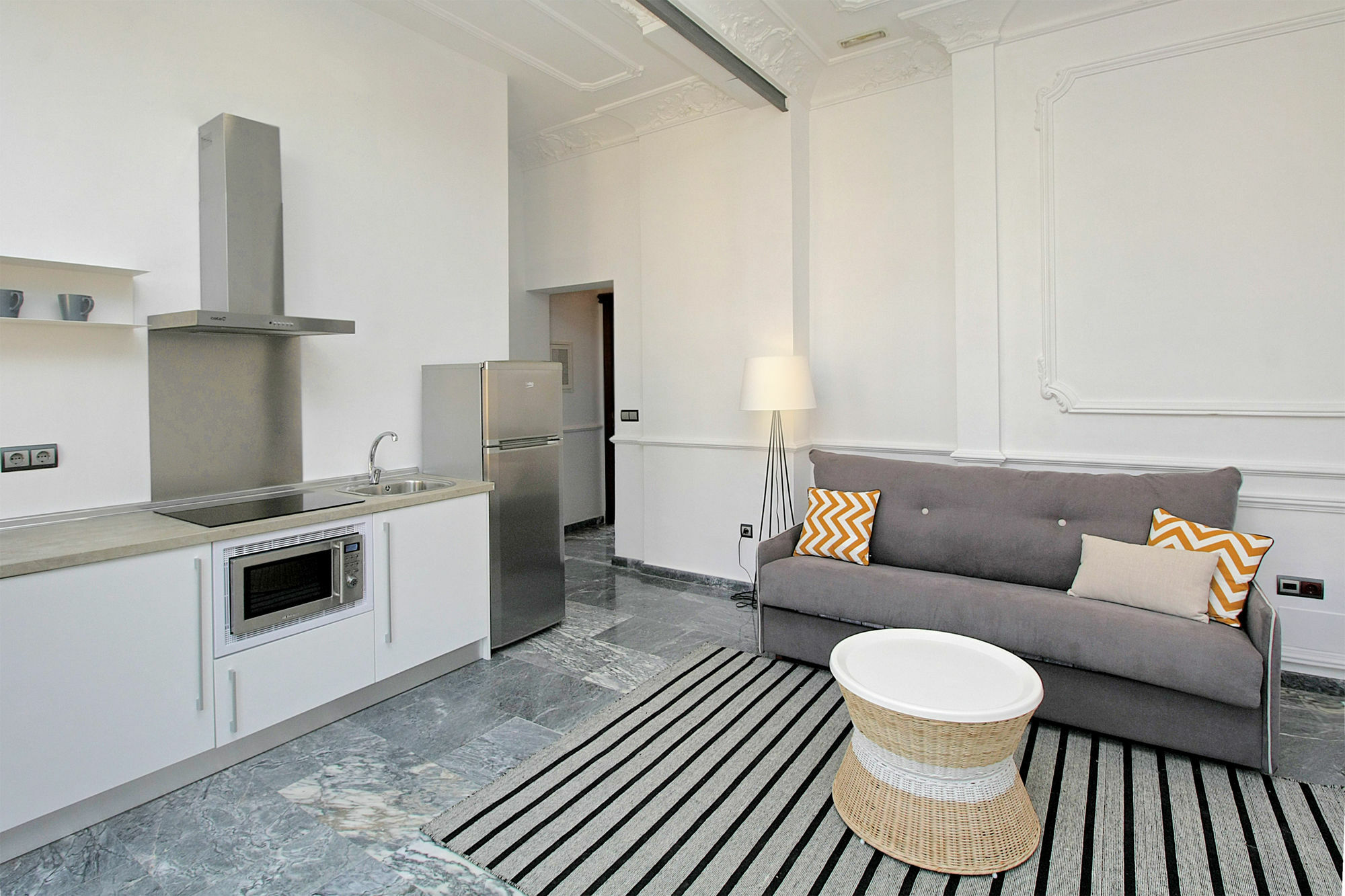 Apartamentos Plaza Constitucion - Larios Μάλαγα Εξωτερικό φωτογραφία